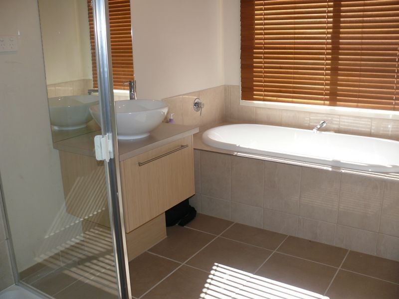 1/39 Gilsenan Street, Paynesville VIC 3880