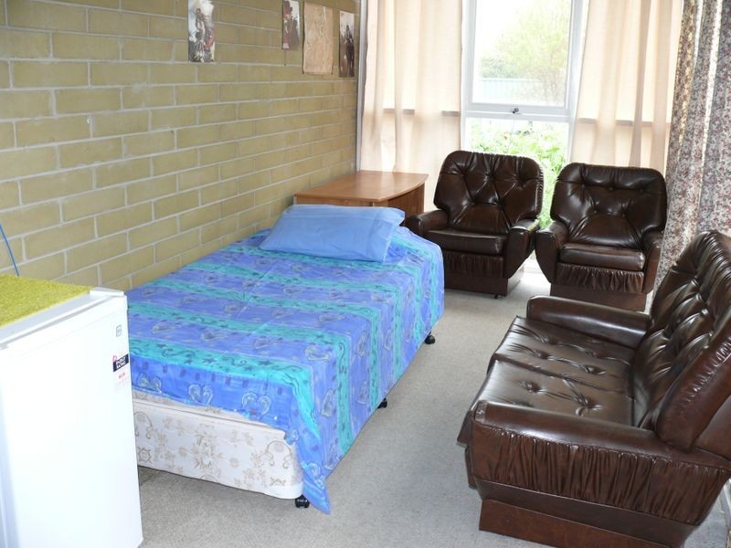 25 Toonalook Parade, Paynesville VIC 3880