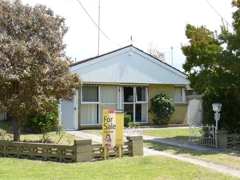 25 Toonalook Parade, Paynesville VIC 3880