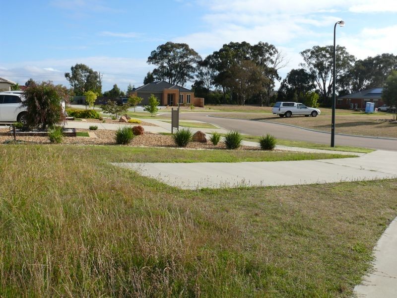 16 The Grange, Paynesville VIC 3880