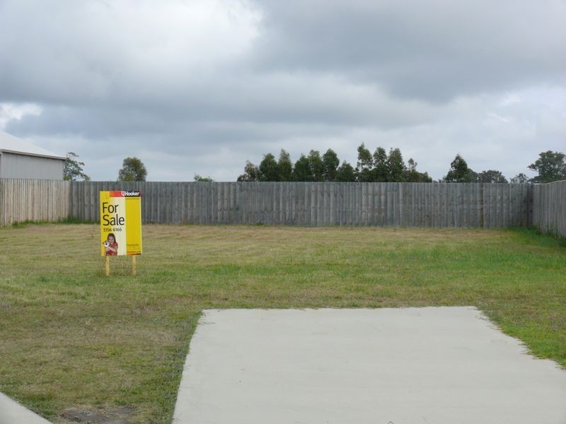 16 The Grange, Paynesville VIC 3880