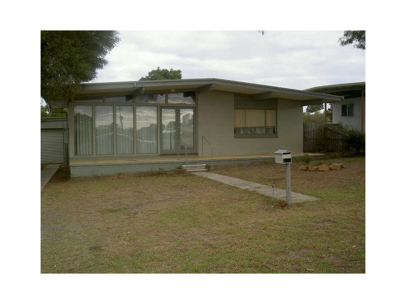 28 Canal Road, Paynesville VIC 3880