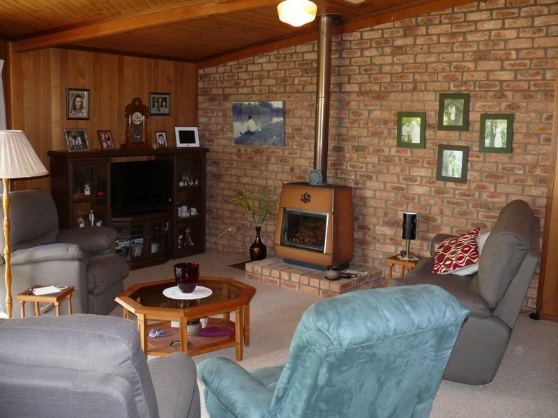 35 First Parade, Raymond Island VIC 3880