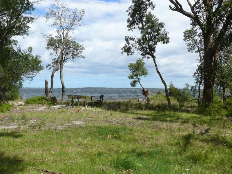 35 First Parade, Raymond Island VIC 3880