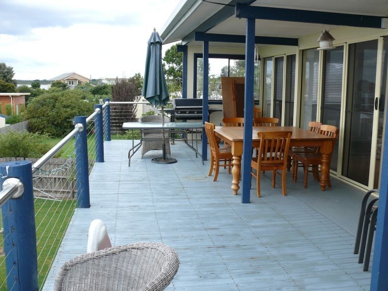 23 McMillan Grove, Paynesville VIC 3880