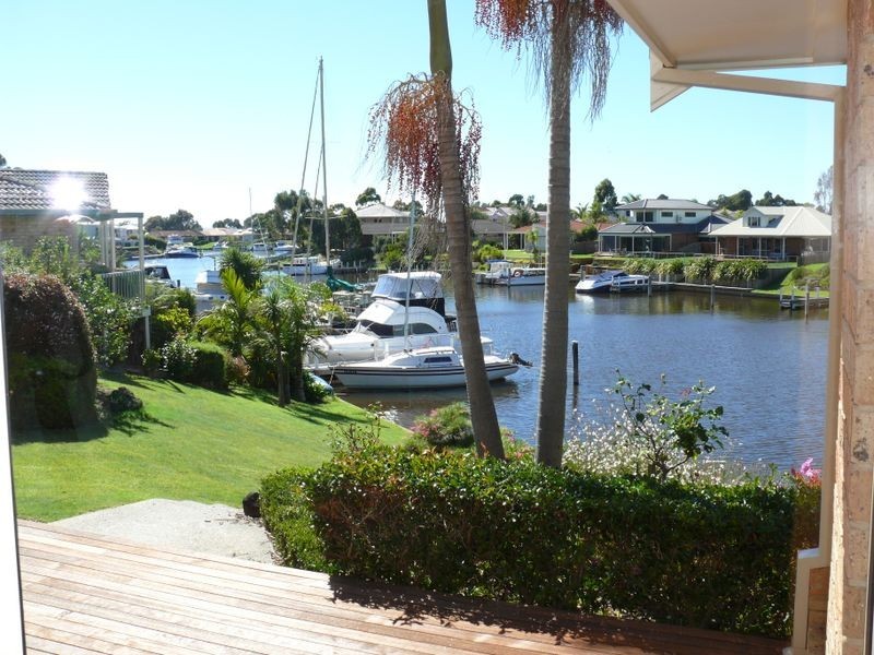 11 Sheerwater Terrace, Paynesville VIC 3880