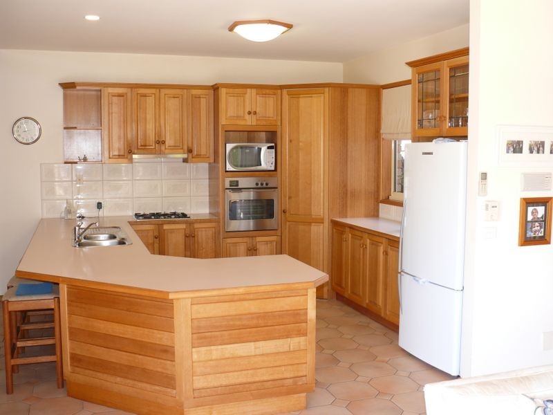 11 Sheerwater Terrace, Paynesville VIC 3880