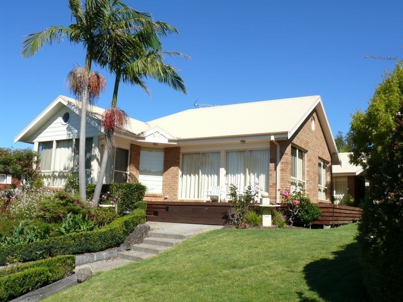 11 Sheerwater Terrace, Paynesville VIC 3880