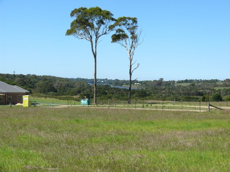 39 Corins Crescent, Newlands Arm VIC 3875