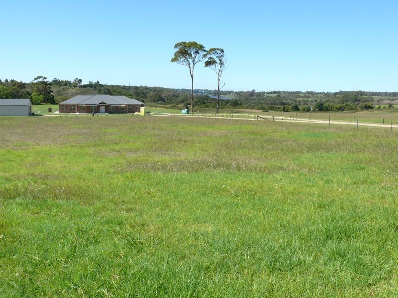 39 Corins Crescent, Newlands Arm VIC 3875