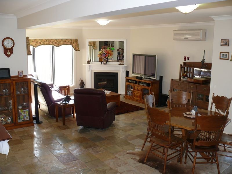 41 McMillan Grove, Paynesville VIC 3880