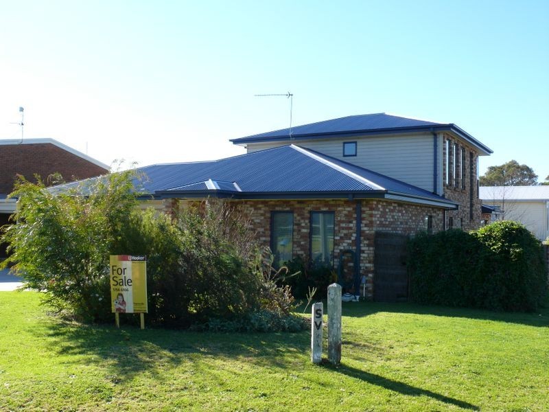 41 McMillan Grove, Paynesville VIC 3880
