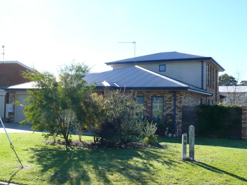 41 McMillan Grove, Paynesville VIC 3880