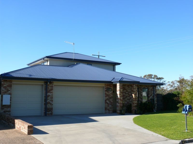 41 McMillan Grove, Paynesville VIC 3880