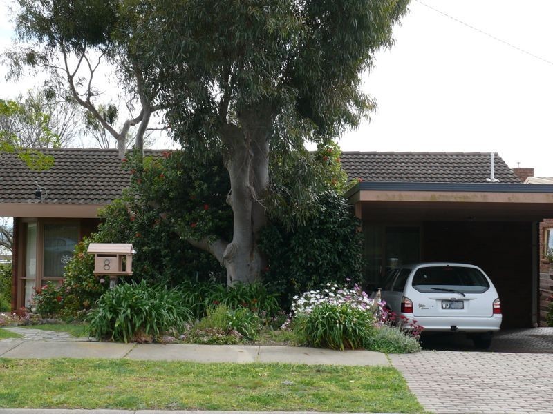 8 Fullarton Drive, Paynesville VIC 3880