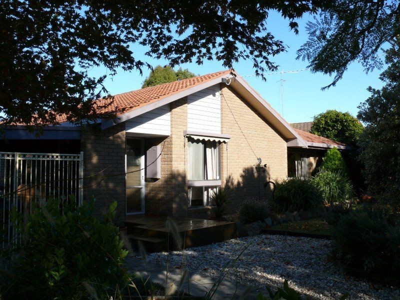 5 Rex Street, Paynesville VIC 3880