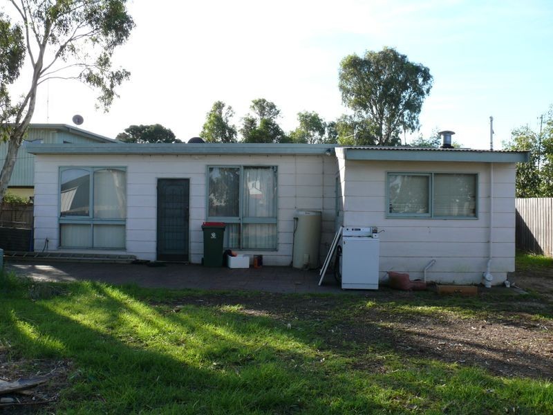 16 Mitchell Street, Paynesville VIC 3880