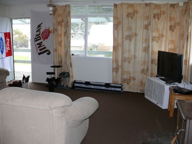 16 Mitchell Street, Paynesville VIC 3880