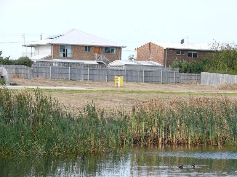 21 Jacaranda Drive, Paynesville VIC 3880