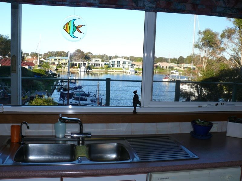 17 Schooner Terrace, Paynesville VIC 3880