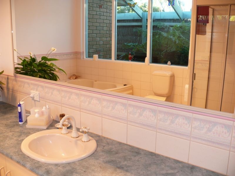 17 Schooner Terrace, Paynesville VIC 3880