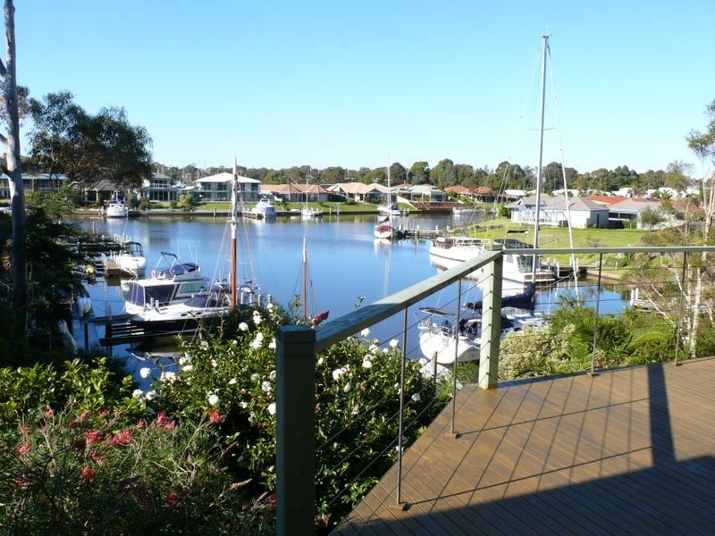 17 Schooner Terrace, Paynesville VIC 3880