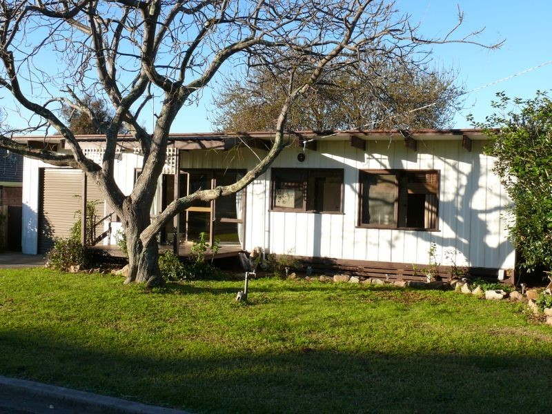 35 McMillan Grove, Paynesville VIC 3880