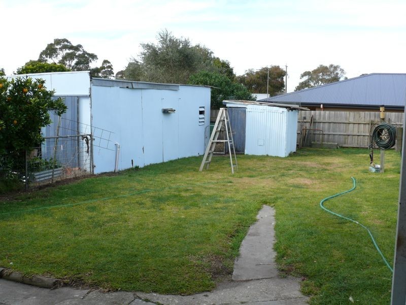 42 Main Road, Paynesville VIC 3880