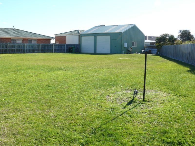 10 Hakea Court, Paynesville VIC 3880