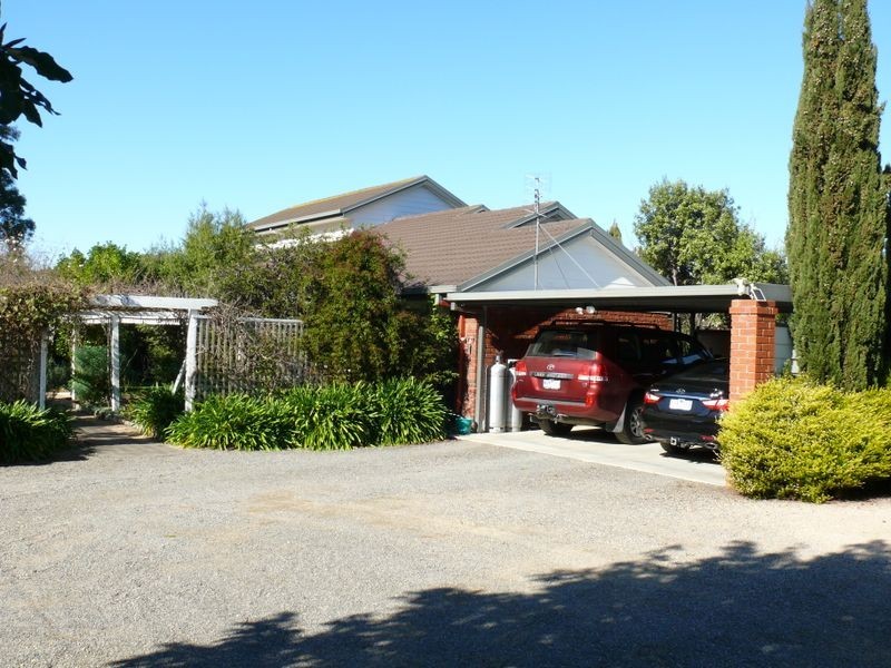 20 Boyd Court, Eagle Point VIC 3878