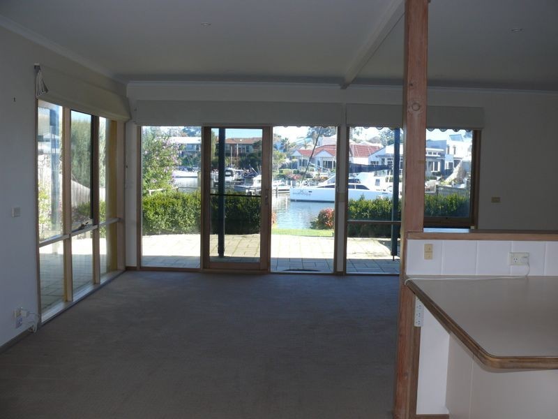 13A Windjammer Court, Paynesville VIC 3880