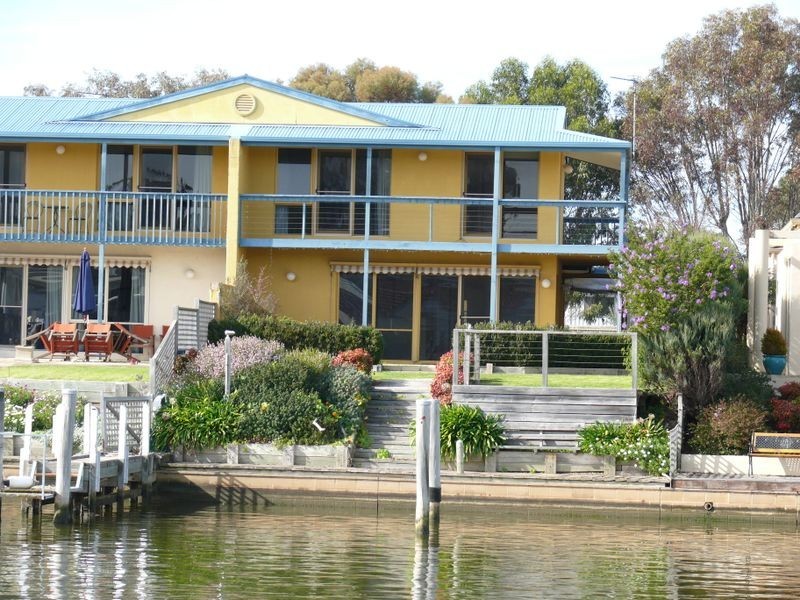13A Windjammer Court, Paynesville VIC 3880