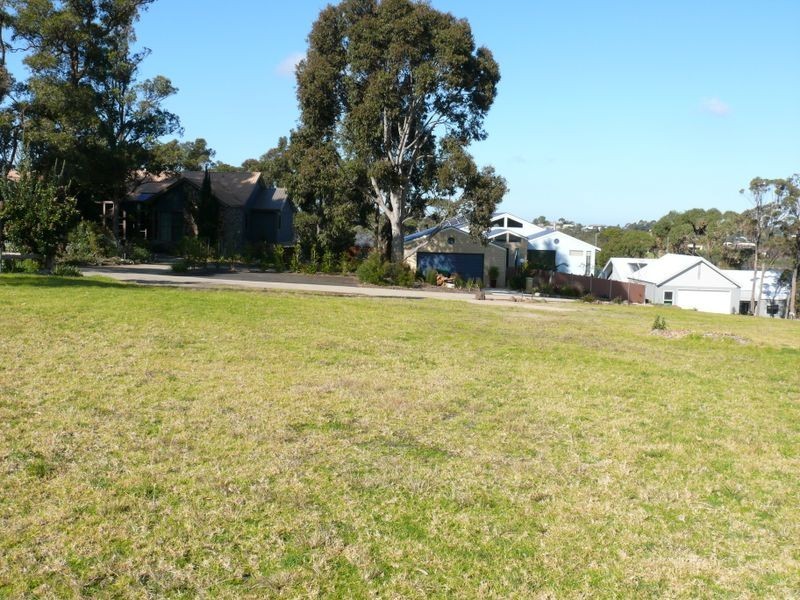 11 Kellina Court, Paynesville VIC 3880