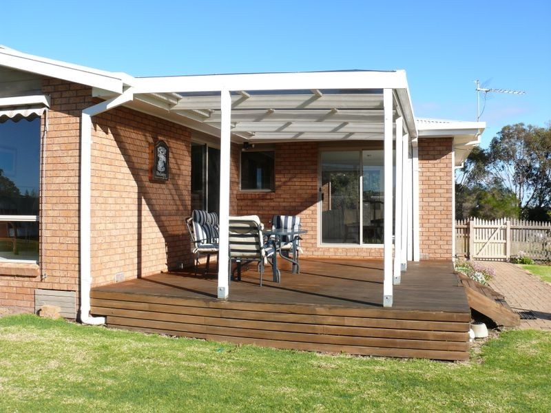 8 Meridian Way, Newlands Arm VIC 3875