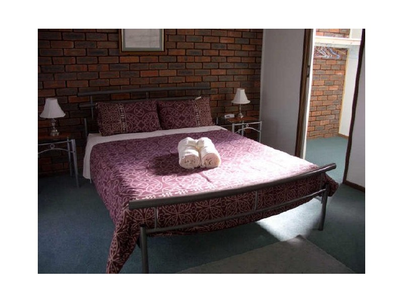 1 Marina Drive, Paynesville VIC 3880