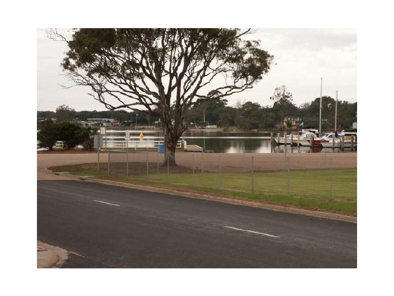 1 Marina Drive, Paynesville VIC 3880