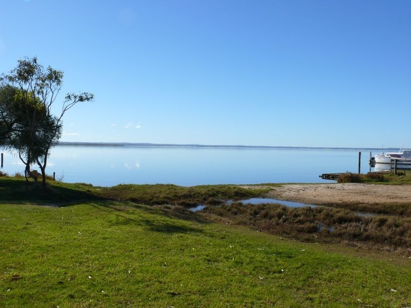 4 Green Court, Eagle Point VIC 3878