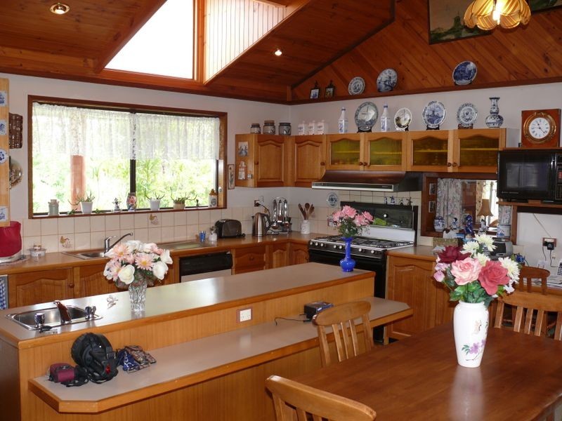 150 Gravelly Point Road, Raymond Island VIC 3880