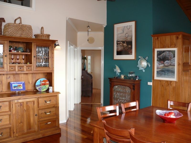 16 Tait Street, Eagle Point VIC 3878