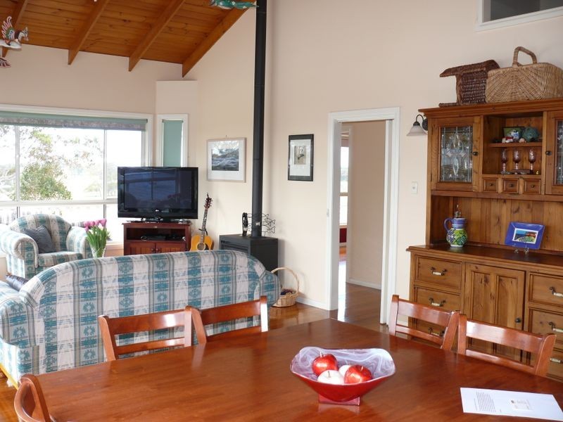 16 Tait Street, Eagle Point VIC 3878