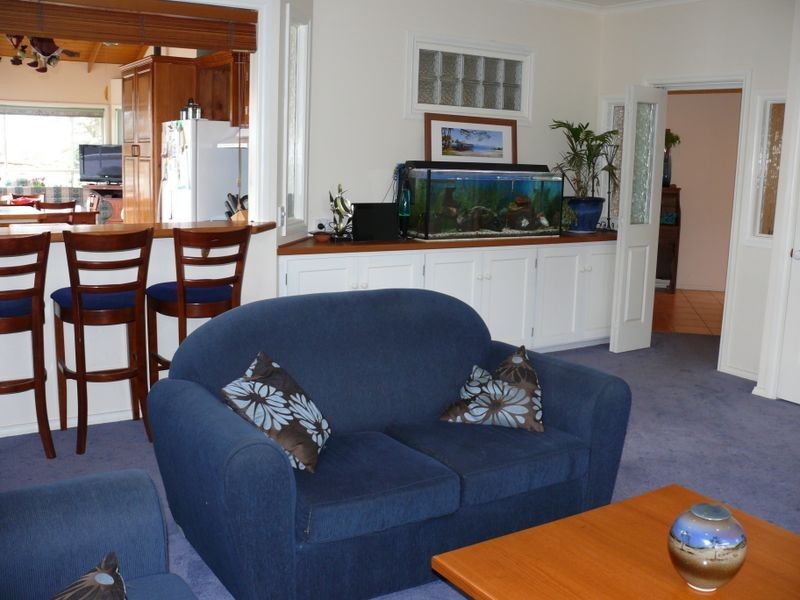 16 Tait Street, Eagle Point VIC 3878