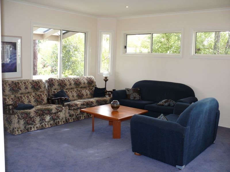 16 Tait Street, Eagle Point VIC 3878