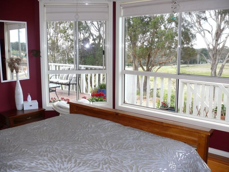 16 Tait Street, Eagle Point VIC 3878