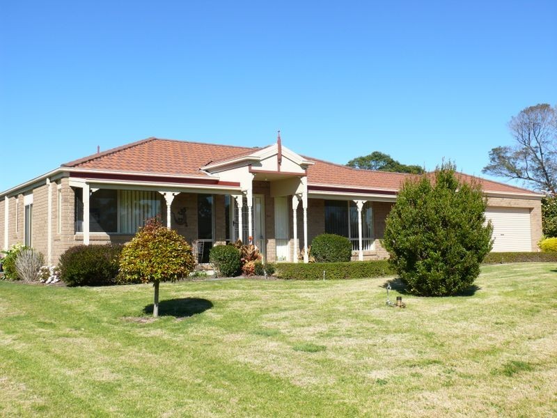37 Lake Shore Drive, Newlands Arm VIC 3875