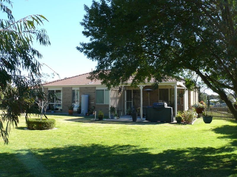 37 Lake Shore Drive, Newlands Arm VIC 3875