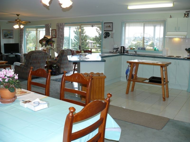 22 Crown Ridge Avenue, Newlands Arm VIC 3875