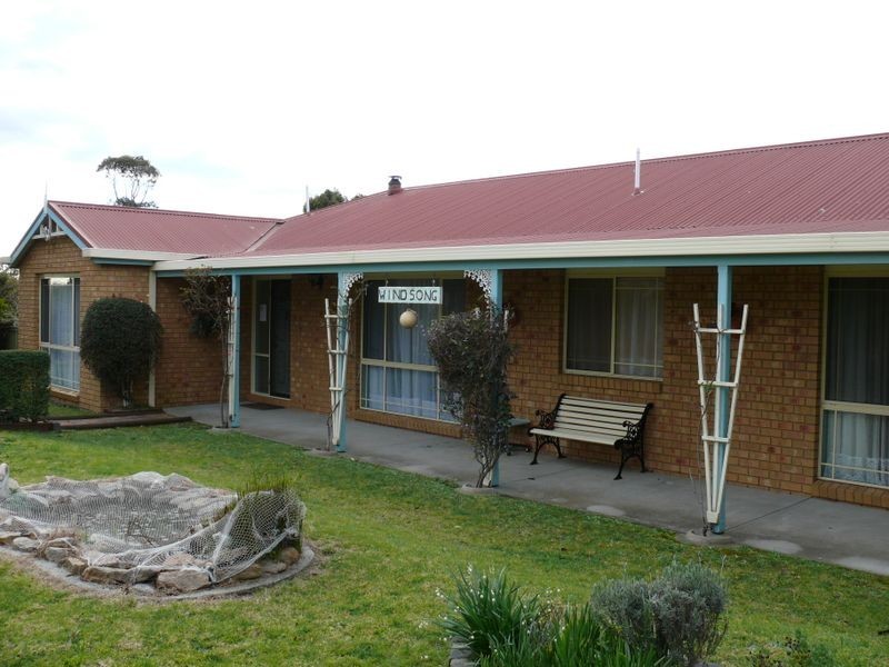 22 Crown Ridge Avenue, Newlands Arm VIC 3875