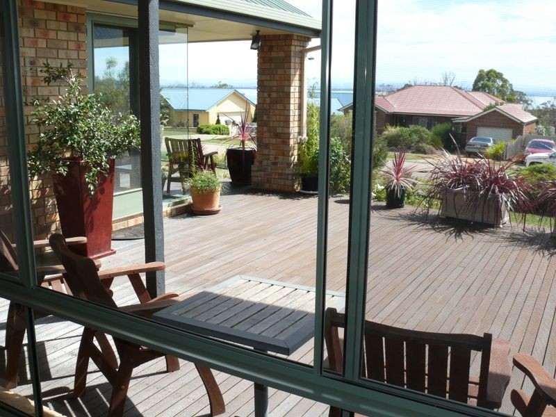 16 Windermere Terrace, Paynesville VIC 3880