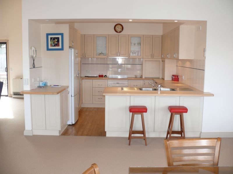 16 Aquarius Way, Paynesville VIC 3880