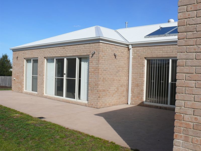 5 Schooner Terrace, Paynesville VIC 3880